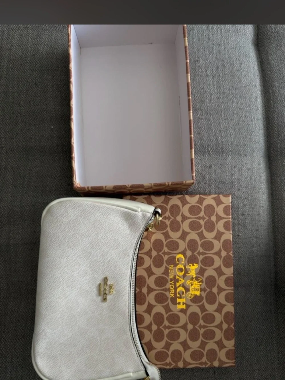 Coach Cream Leather Shoulder Bag with Gold Chain